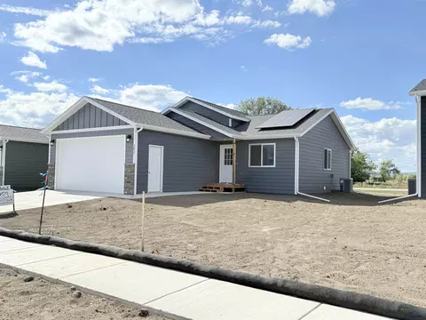 3837 Haralson Ln, Rapid City, SD 57703