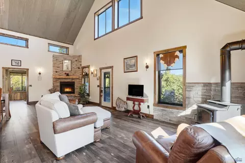 20771 Mountain Ct, Sturgis, SD 57785 photo 10