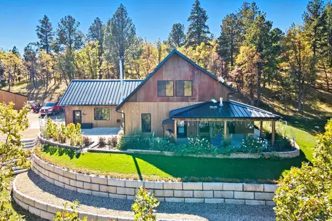 20771 Mountain Ct, Sturgis, SD 57785