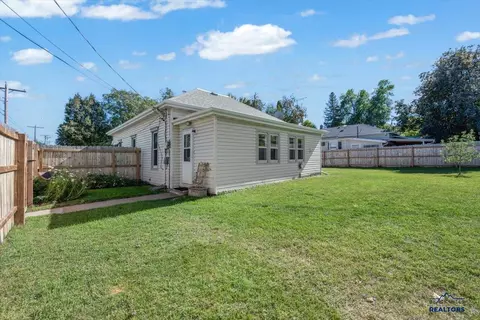 1305 Pine St, Sturgis, SD 57785 photo 22
