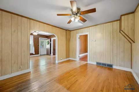 1305 Pine St, Sturgis, SD 57785 photo 7