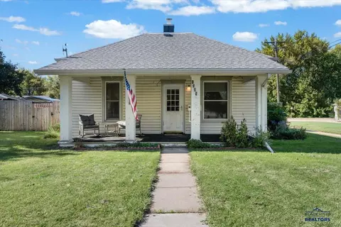 1305 Pine St, Sturgis, SD 57785 photo 3