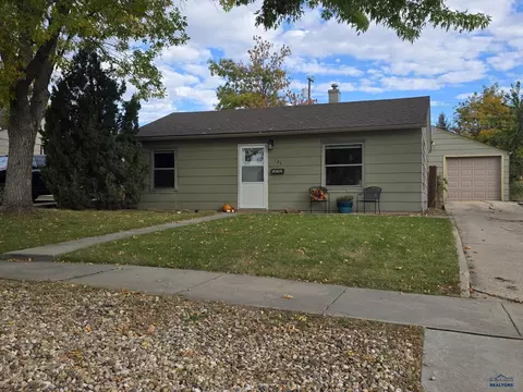 126 E St Andrew, Rapid City, SD 57701