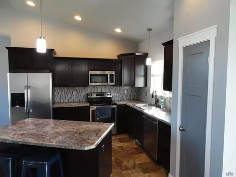 10049 Kaelem Ct, Summerset, SD 57718 photo 9