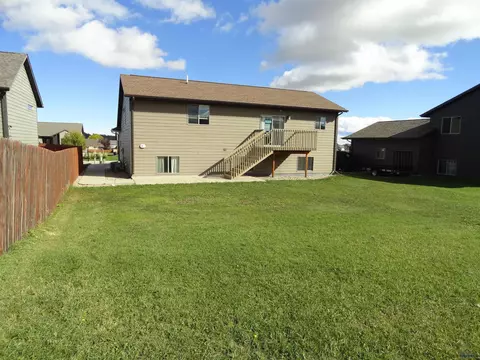 10049 Kaelem Ct, Summerset, SD 57718 photo 5