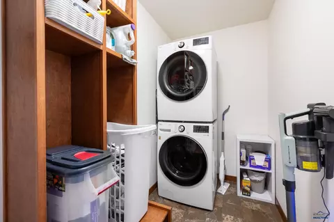 1203 Juneau Dr, Box Elder, SD 57719 photo 10