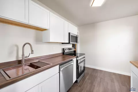 Kitchen - 203 E St Patrick, Rapid City, SD 57701 photo 2 of 5