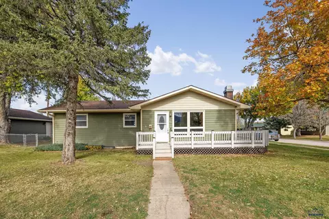 801 Glover St, Sturgis, SD 57785 photo 2