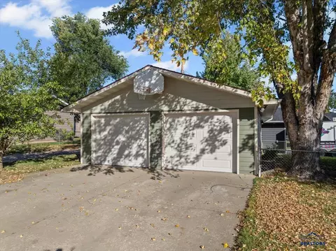 801 Glover St, Sturgis, SD 57785 photo 5