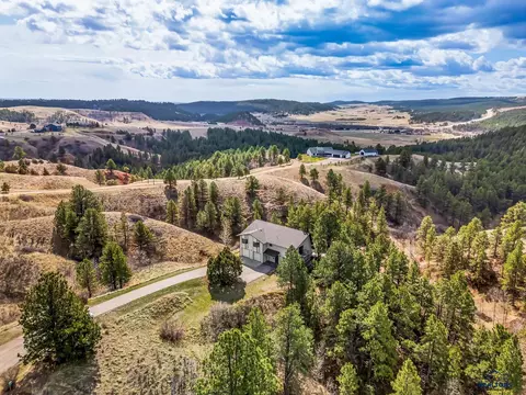 3337 Moon Meadows Dr, Rapid City, SD 57702