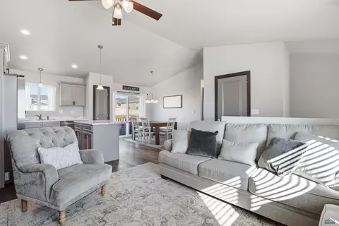 404 Yelner Dr, Box Elder, SD 57719 photo 6