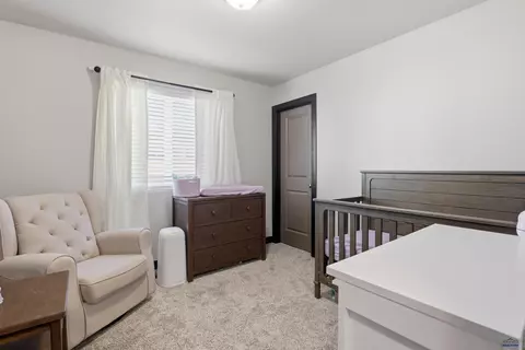 404 Yelner Dr, Box Elder, SD 57719 photo 16