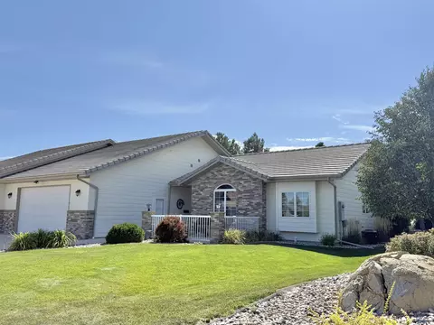 3931 Northstar Ct, Rapid City, SD 57701