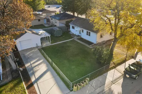 3520 Jackson, Rapid City, SD 57702