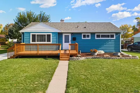 942 Joy Ave, Rapid City, SD 57701