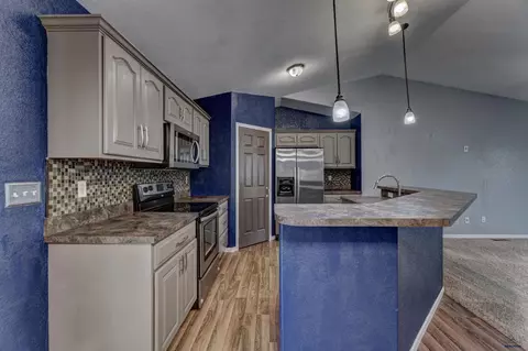 317 Bear Tooth Dr, Box Elder, SD 57719 photo 11