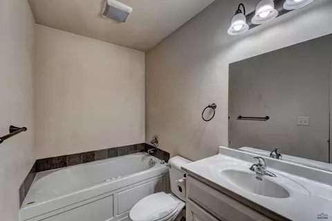 317 Bear Tooth Dr, Box Elder, SD 57719 photo 35