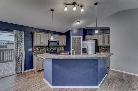317 Bear Tooth Dr, Box Elder, SD 57719 photo 6