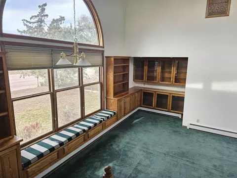 Living - 109 N Washington Ave, Edgemont, SD 57735 photo 1 of 13