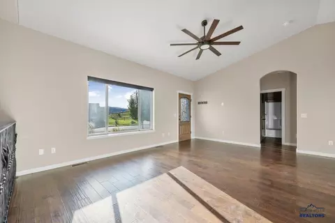 1722 Iron Horse Loop, Spearfish, SD 57783 photo 4