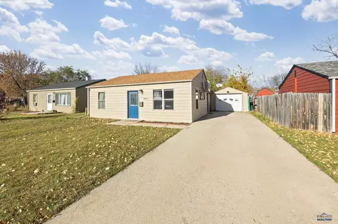 108 E St Anne, Rapid City, SD 57701