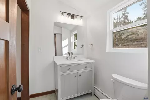 Bath - 109 3rd St, Lead, SD 57754 photo 2 of 4