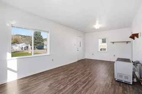 2030 Park Ave, Sturgis, SD 57785 photo 7
