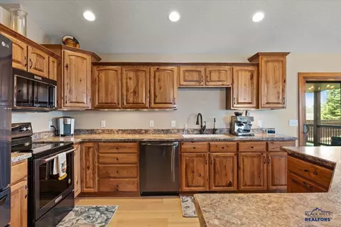 2321 Pipestone Dr, Sturgis, SD 57785 photo 3