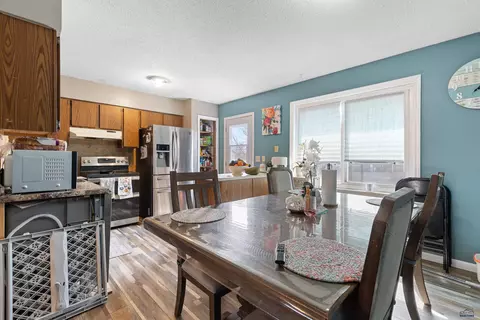 611 Cardinal Dr, Box Elder, SD 57719 photo 7