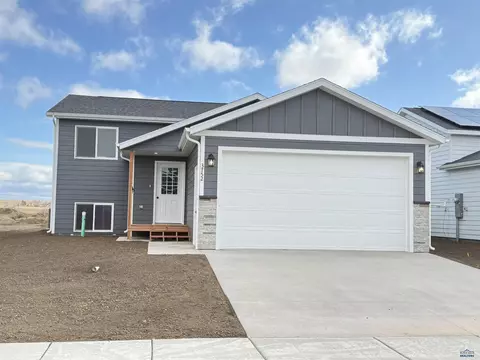 3752 Haralson Ln, Rapid City, SD 57703