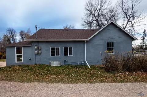 329 Elgin St, Spearfish, SD 57783 photo 23