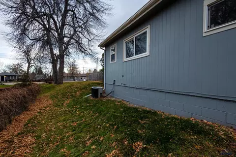 329 Elgin St, Spearfish, SD 57783 photo 24