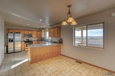 15034 Justice Rd, Box Elder, SD 57719 photo 5