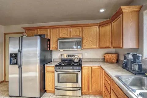 15034 Justice Rd, Box Elder, SD 57719 photo 7