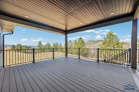 Exterior - 1606 Oak Crest Ct, Spearfish, SD 57783 photo 2 of 4