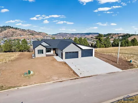 Exterior - 1606 Oak Crest Ct, Spearfish, SD 57783 photo 4 of 4