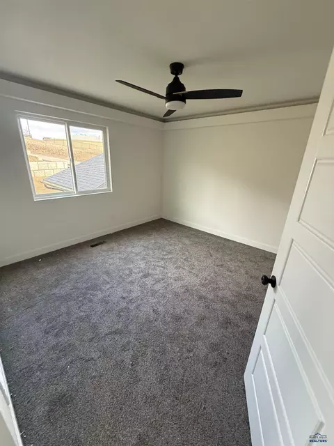 5328 Silverton St, Rapid City, SD 57703 photo 11