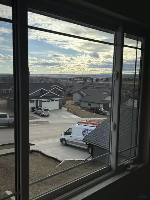 5328 Silverton St, Rapid City, SD 57703 photo 5