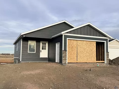 4234 Lodi Ln, Rapid City, SD 57703