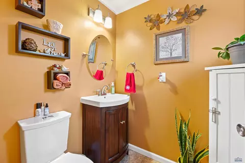 Bath - 202 E Rogers St, Bison, SD 57620 photo 1 of 3