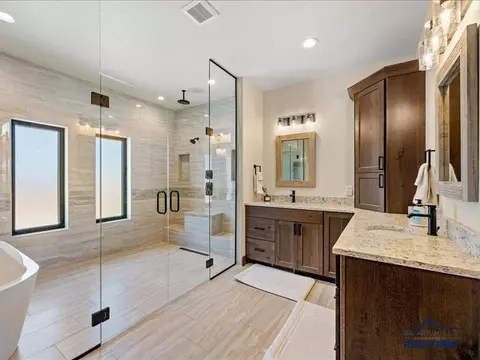 Bath - 11311 Overlook Ct, Lead, SD 57754 photo 1 of 6