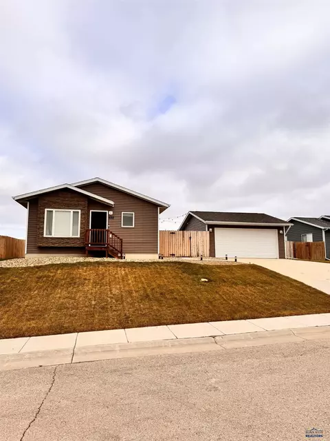 248 Country Rd, Rapid City, SD 57701