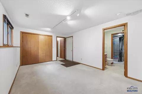 Bedroom - 1440 Lookout Valley Ct, Spearfish, SD 57783 photo 4 of 6