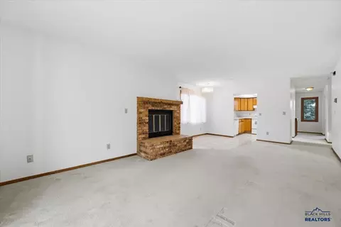 Living - 1440 Lookout Valley Ct, Spearfish, SD 57783 photo 3 of 3