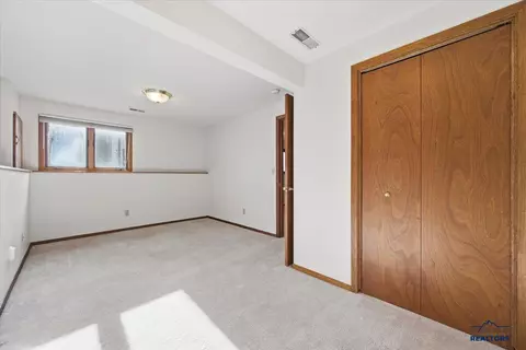 Bedroom - 1440 Lookout Valley Ct, Spearfish, SD 57783 photo 5 of 6