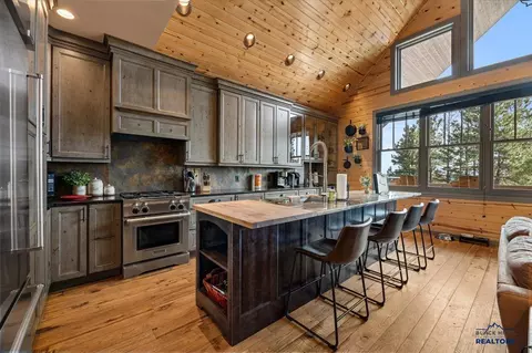 Kitchen - 21159 Gilded Mountain Lp, Lead, SD 57754 photo 1 of 4