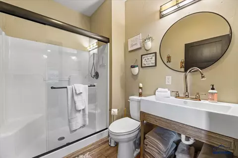 Bath - 21159 Gilded Mountain Lp, Lead, SD 57754 photo 3 of 3