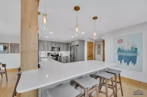 Kitchen - 21172 Stewart Slope Cir, Lead, SD 57754 photo 1 of 3