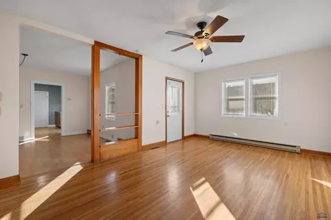 704 Crook St, Custer, SD 57730 photo 6