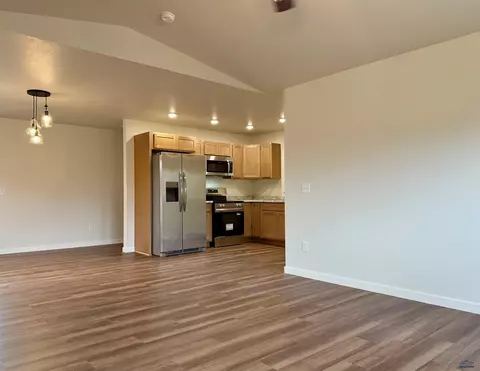 826 Heritage Dr, Belle Fourche, SD 57717 photo 6